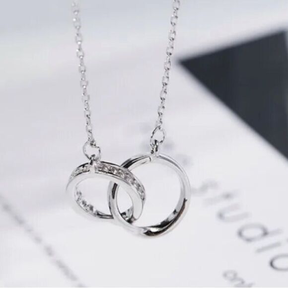 The Cuffing Season Charm Necklace in 925 silver - Picture 5 of 14